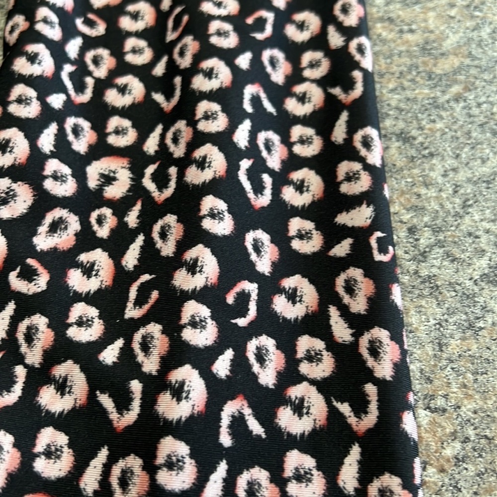 Emily Hsu Designs leggings & sports bra. Leggings size xs Sports bra, size s. - Picture 2 of 11